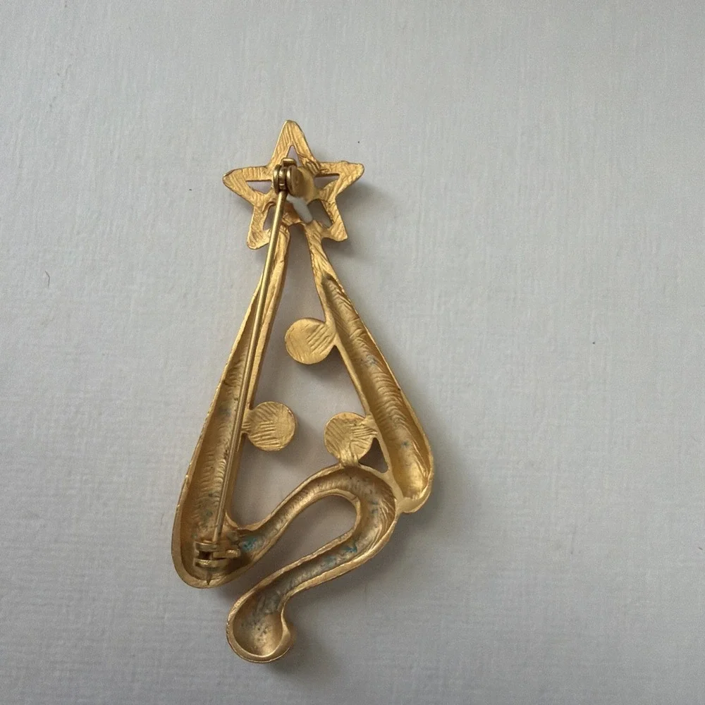 Vintage Christmas Tree Matte Gold Tone Clear Rhinestones Brooch Pin Modernist